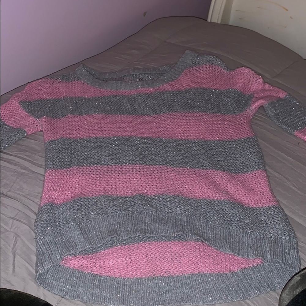 Grey and pink sweater